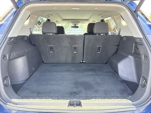 Used 2022 GMC Terrain SLE w/ Driver Convenience Package AWD/4WD image 27