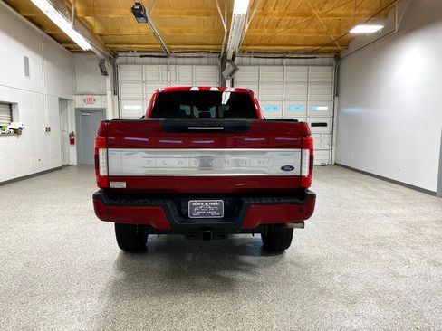 Used 2018 Ford F250 Platinum w/ Platinum Ultimate Package image 3