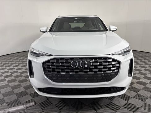 Used 2025 Audi Q5 Premium Plus w/ Premium Plus image 3