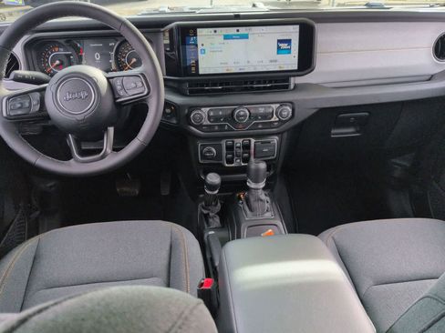 New 2026 Jeep Gladiator Sport AWD/4WD image 6