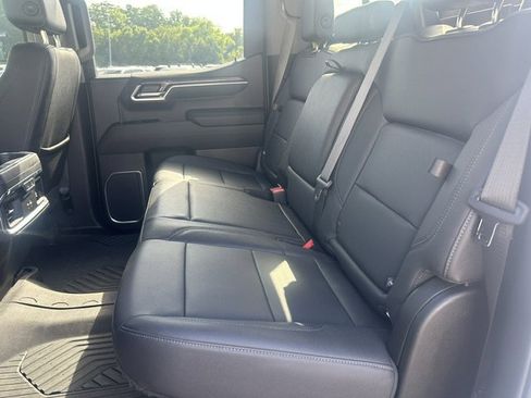 Used 2022 Chevrolet Silverado 1500 LTZ AWD/4WD image 13