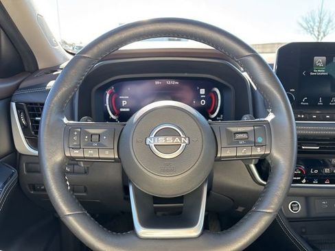 Certified 2023 Nissan Rogue Platinum w/ Platinum Premium Package image 16