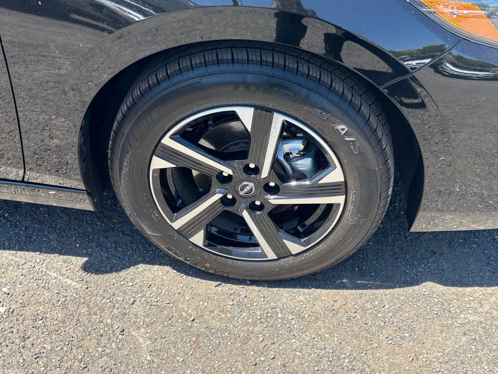 Used 2025 Nissan Sentra SV FWD image 27