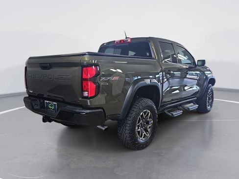 Certified 2025 Chevrolet Colorado ZR2 w/ Technology Package AWD/4WD image 3