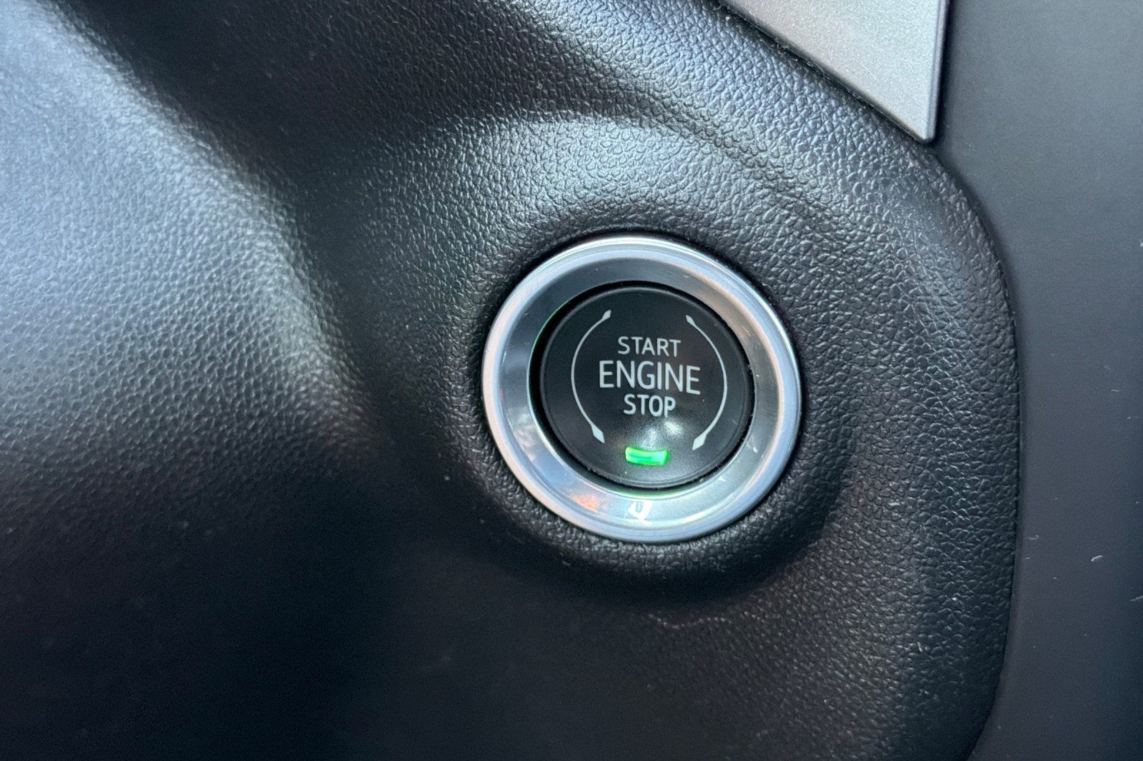 Used 2020 Chevrolet Silverado 1500 LT w/ All-Star Edition AWD/4WD image 18