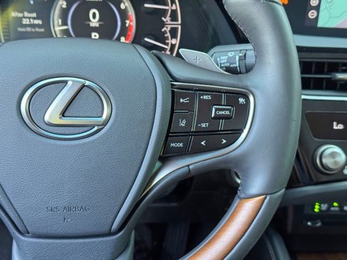 Used 2022 Lexus ES 350 Ultra Luxury w/ Accessory Package 2 image 26