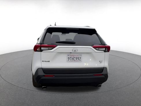 Used 2025 Toyota RAV4 XLE image 12