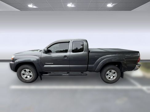 Used 2011 Toyota Tacoma 4x4 Access Cab V6 w/ SR5 Pkg #2 image 2
