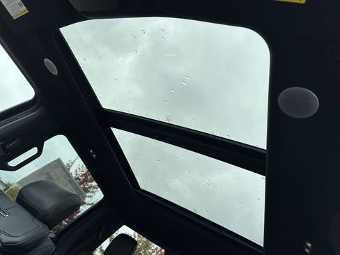 Used 2024 Ford F150 Platinum image 38