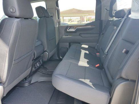 New 2025 GMC Sierra 1500 Elevation image 15