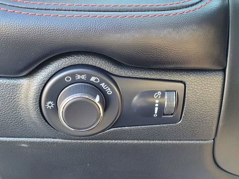 Used 2025 Dodge Durango GT image 24