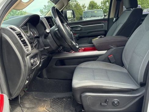 Used 2019 RAM 1500 Big Horn AWD/4WD image 5