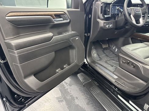 Used 2024 GMC Sierra 1500 Elevation w/ Elevation Premium Package image 31