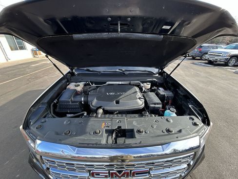 Used 2022 GMC Canyon Denali w/ Denali Black Edition Package image 22