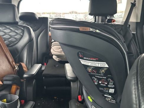 Used 2021 Hyundai Palisade Limited image 3