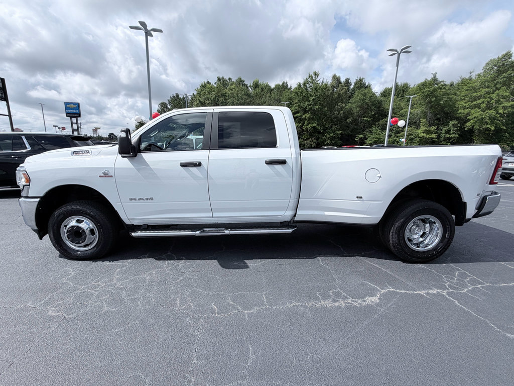 Used 2024 RAM 3500 Big Horn AWD/4WD image 5