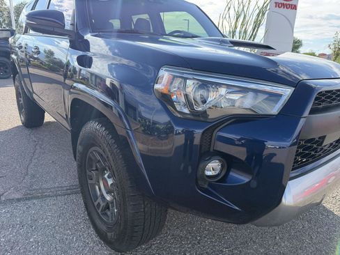 Used 2022 Toyota 4Runner TRD Off-Road Premium AWD/4WD image 16