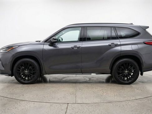 Used 2025 Toyota Highlander XSE image 5