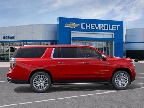 New 2025 Chevrolet Suburban Premier image 5