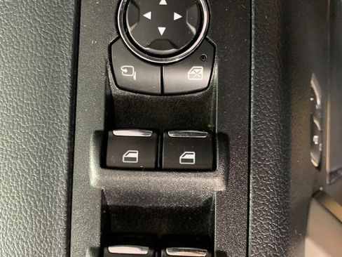 Used 2019 Ford F150 Lariat w/ Equipment Group 502A Luxury image 16