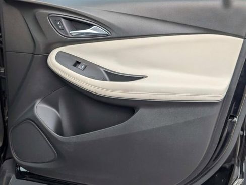 Used 2021 Buick Encore GX Select image 23