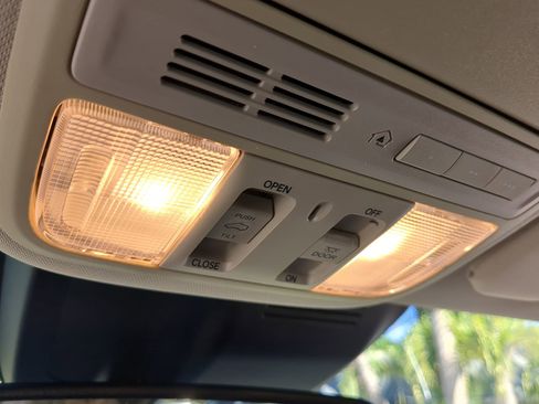 Used 2017 Honda CR-V EX-L image 21