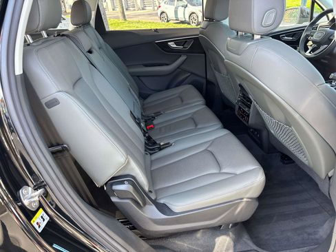 Used 2025 Audi Q7 3.0T Premium Plus image 18