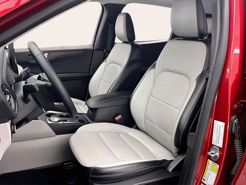 Used 2023 Ford Escape Platinum image 25