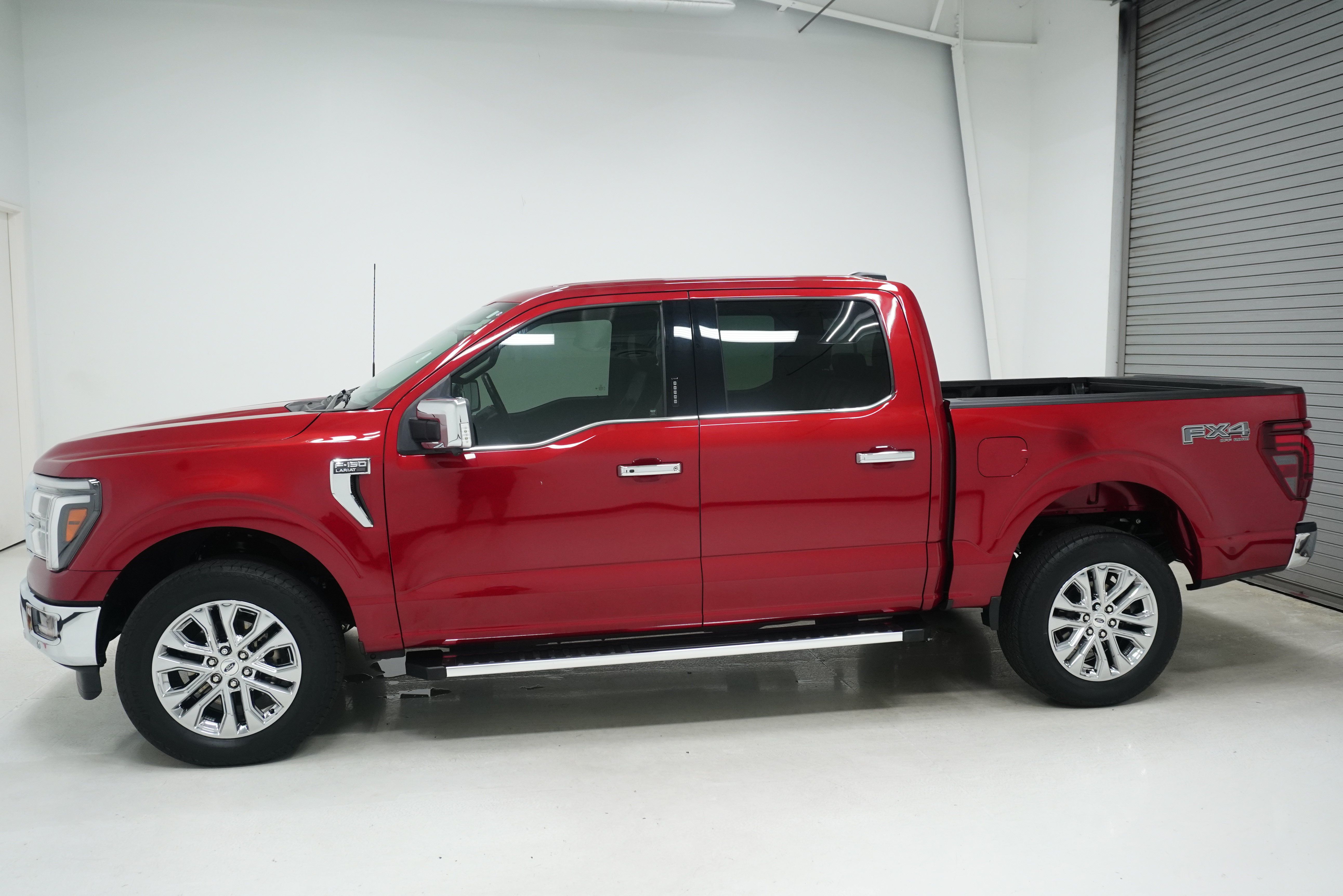 Used 2024 Ford F150 Lariat w/ FX4 Off-Road Package AWD/4WD image 6