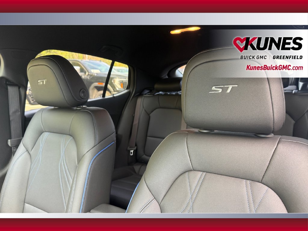 New 2026 Buick Envista Sport Touring w/ Convenience I Package FWD image 42