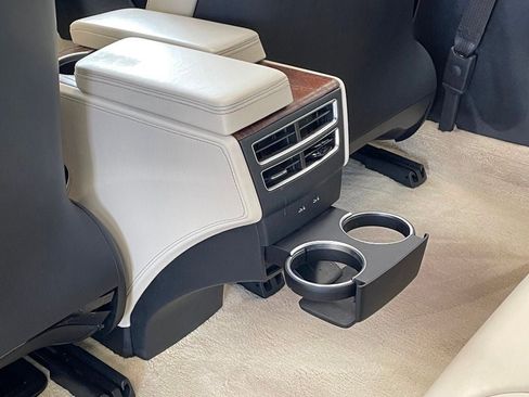 Used 2017 Tesla Model S 75D image 19