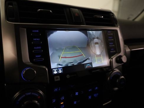 Used 2022 Toyota 4Runner Limited image 18