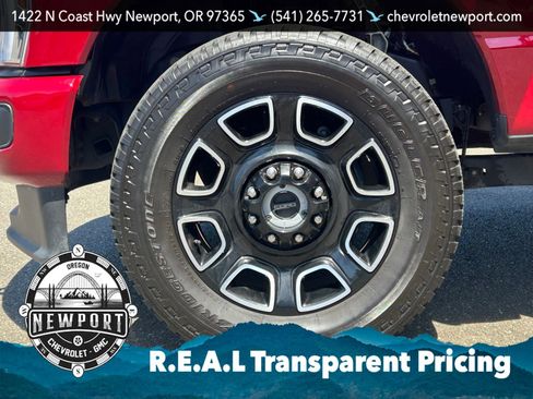 Used 2025 Ford F350 Platinum w/ FX4 Off-Road Package AWD/4WD image 10