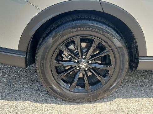 Used 2025 Honda CR-V Sport image 11
