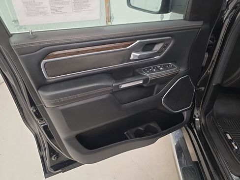 Used 2020 RAM 1500 Laramie image 12