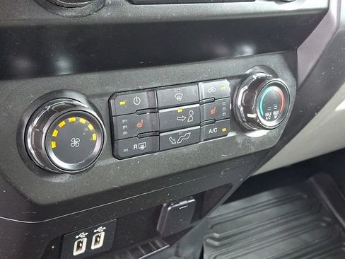 Used 2019 Ford F150 XLT w/ Equipment Group 302A Luxury AWD/4WD image 15