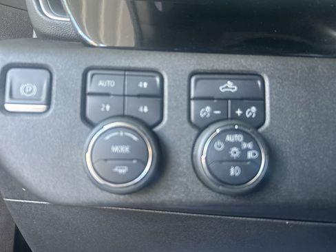 Used 2023 Chevrolet Silverado 1500 RST w/ Z71 Off-Road Package image 14