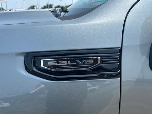 Used 2025 GMC Sierra 1500 Elevation w/ Elevation Premium Package AWD/4WD image 10