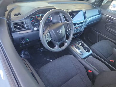 Used 2022 Honda Pilot Sport image 6