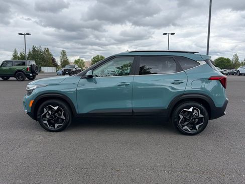 Used 2025 Kia Seltos EX FWD image 4
