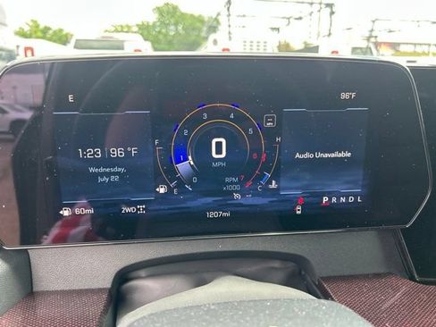 New 2026 Chevrolet Traverse Z71 w/ Driver Confidence Package AWD/4WD image 21