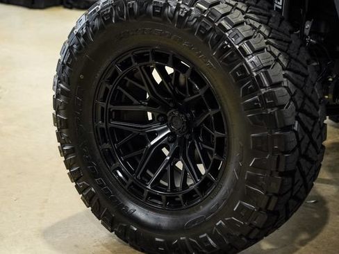 Used 2024 Jeep Wrangler Unlimited Rubicon w/ Technology Group AWD/4WD image 94