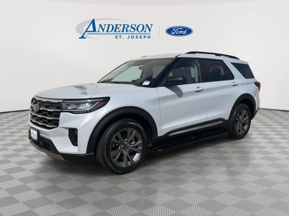 Used 2025 Ford Explorer Active w/ Active Comfort Package