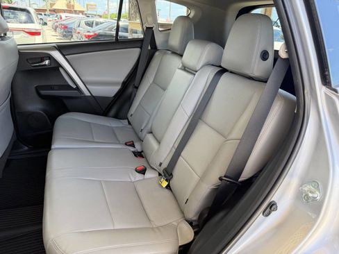 Used 2017 Toyota RAV4 XLE FWD image 21