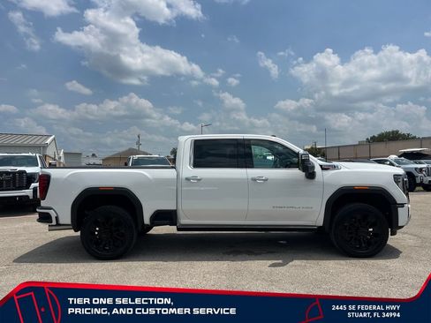 New 2026 GMC Sierra 2500 Denali w/ Denali Reserve Package AWD/4WD image 8
