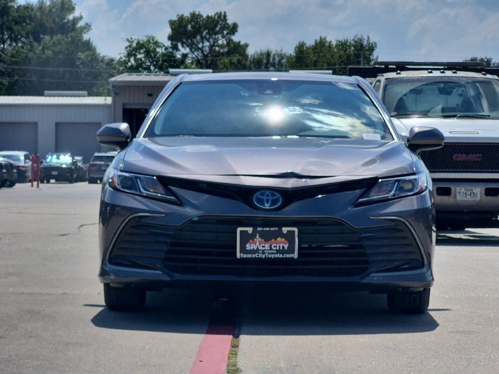 Used 2023 Toyota Camry LE FWD image 9