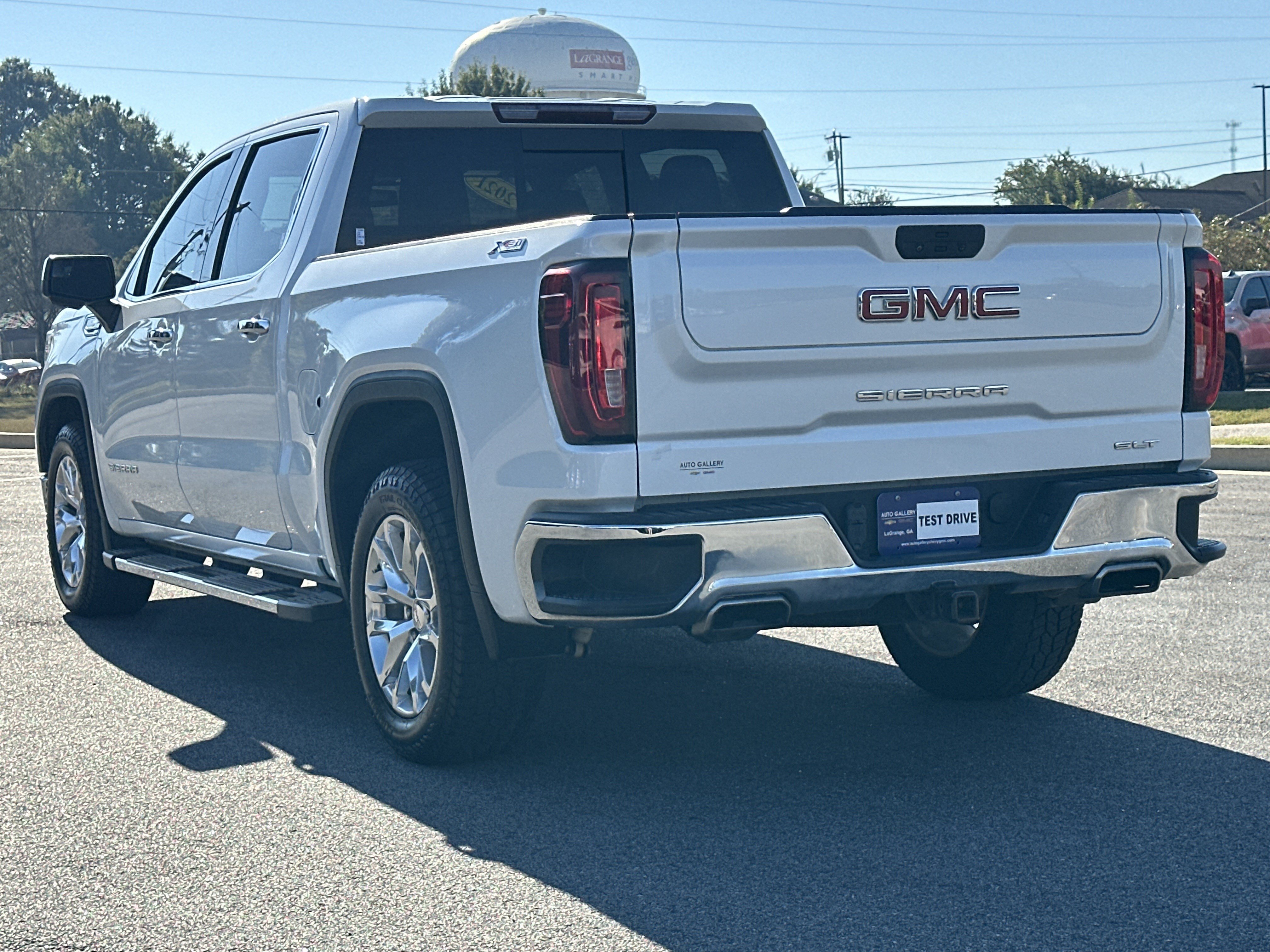 Used 2021 GMC Sierra 1500 SLT w/ SLT Premium Package AWD/4WD image 8