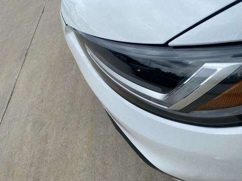 Certified 2023 Honda HR-V EX-L image 30