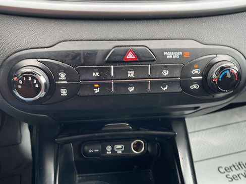 Used 2017 Kia Sorento AWD image 15