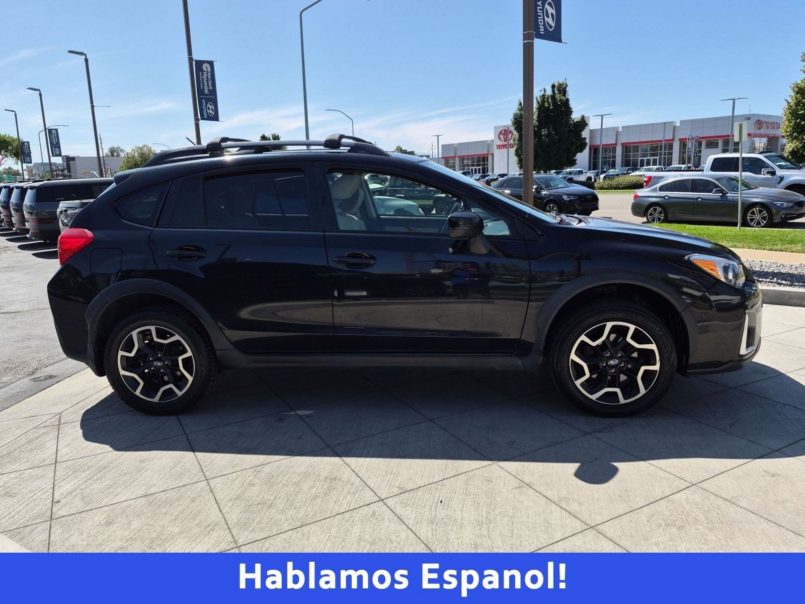 Used 2016 Subaru Crosstrek 2.0i Premium w/ Popular Package #1 AWD/4WD image 2